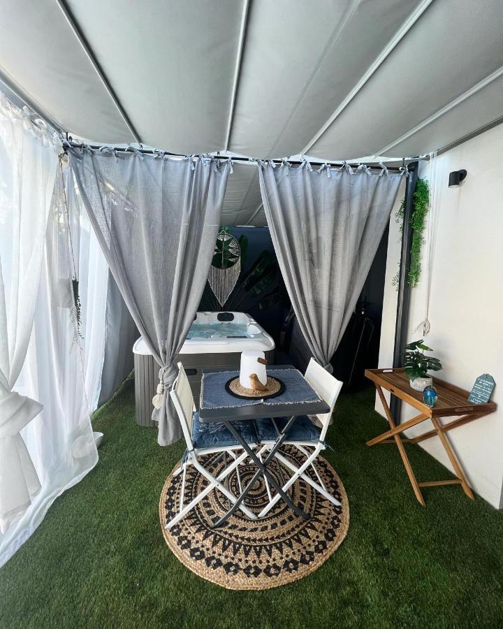 Suites By Aix Keys Avec Jacuzzi Privatif 5 Min Des Plages Fouras Saint-Laurent-de-la-Prée Buitenkant foto